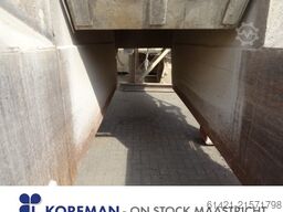  Nordberg Hopper with Vibrating Chute