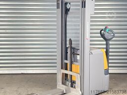 Jungheinrich EJC 214 - Service Neu -Triplex 5,35m- Batterie 90%