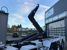 MAN TGS 35.500 10x4 Trösch