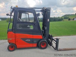 Linde E 30 Triplex Zinkenverstellgerät