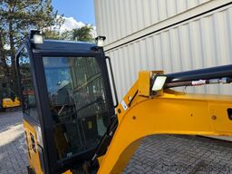 JCB 16C-1 / 799 H / 3 x Löffel / 2022 BJ