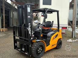 UN Forklift F Serie 3.0T