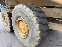 CAT 725