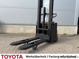 Toyota SWE 120 L / Akku neu!