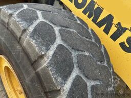 KOMATSU WA 470-6, Schaufel mit Zähne 4,3m³