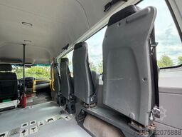 MERCEDES-BENZ Sprinter 313 Cdi L2H2 9Sitze Rollstuhllift Klima