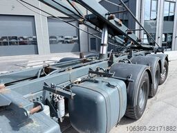 MERCEDES-BENZ Arocs 3251 8x4*4 Euro 6 Kipper / Tipper