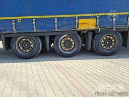 Schmitz Cargobull Curtainsider Mega
