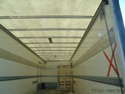 Volvo FL 250 + euro 6 + lift + 12T