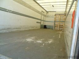 Volvo FL 250 + euro 6 + lift + 12T