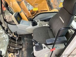 LIEBHERR R934C