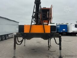 PLATEAU-WECHSELPRITSCHE MIT LOGLIFT 140S INKL. ROTATOR UND GREIFER