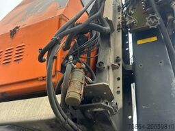 PLATEAU-WECHSELPRITSCHE MIT LOGLIFT 140S INKL. ROTATOR UND GREIFER