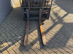 LINDE H25D-01 Duplo 370 Sideshift VW Diesel 2010