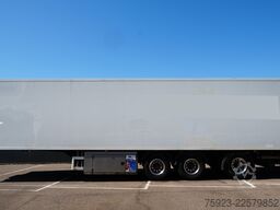 H.T.F. 3 Axle frigo trailer Carrier Vector 1850
