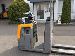 Jungheinrich ECE 225 Li-on 4pc available