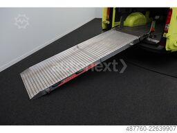VW Crafter 35 Aut. *Rollstuhl-Rampe* 8-Sitze (5449)