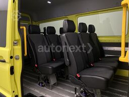 VW Crafter 35 Aut. *Rollstuhl-Rampe* 8-Sitze (5449)
