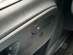 MERCEDES-BENZ Sprinter 319 CDI 3665 DoKa AHK Klima LED