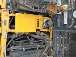 Komatsu HB 215 LC-3