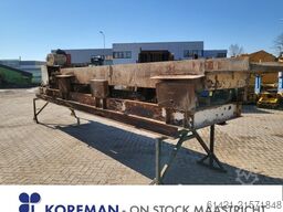  Feeding table Nordberg with Hopper