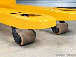 Jungheinrich ERE 225 - Service Neu - Batterie 80% - Garantie