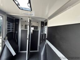 RENAULT Master STX 5 Sitzer Haras ex. Lang Automatik