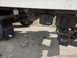 SCHMITZ CARGOBULL City Tiefkühler, 2. Achs drehbar, 3 to Ladebordw