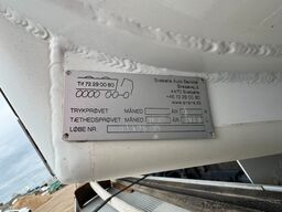 VOLVO FM 440 8x2*6 24.000 l. ADR Tanktruck