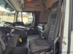 IVECO Stralis 460NP LNG Standklima Xenon 3 Stück