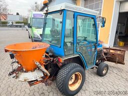 ISEKI 2120 Schneeschild Streuer Winterdienst