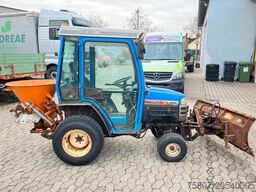 ISEKI 2120 Schneeschild Streuer Winterdienst