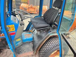 ISEKI 2120 Schneeschild Streuer Winterdienst