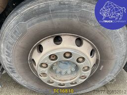 Mercedes-Benz Actros 1843