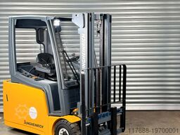 Jungheinrich EFG 220 - Service Neu + Garantie - Batterie 82%