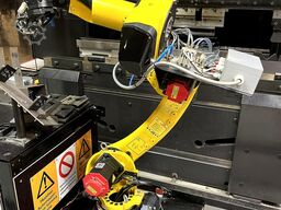 Amada HFE 50-20 + FANUC Industrieroboter