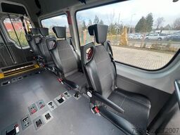 VOLKSWAGEN Crafter 2.0 Tdi 80kw L2H2 9 Sitze + Lift + Klima