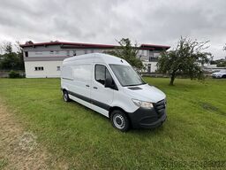 Mercedes-Benz Sprinter III 214 L2H2