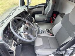 MAN TGS 33.360 BB CH 6x4 Refrigerated Box Truck