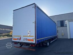 IVECO EUROCARGO 120 E 28