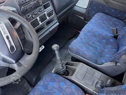 IVECO EUROCARGO 120 E 28
