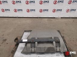 Mercedes Occ Spatbord met steun Actros MP2/MP3
