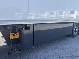 Schmitz Cargobull SKO 24 Doppelstock Carrier Vector HE19 Liftachse