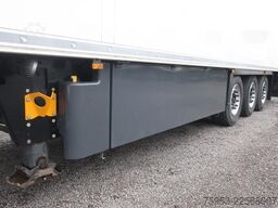 Schmitz Cargobull SKO 24 Doppelstock Carrier Vector HE19 Liftachse