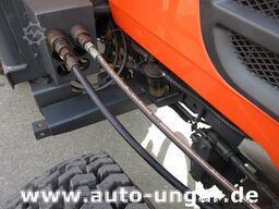 Kubota B2410 4x4 Kommunaltraktor Winterdienst