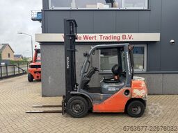 TOYOTA 02-8FDF25 duplo450 sideshift 2012 7400uur DIESEL