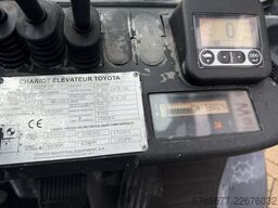 TOYOTA 02-8FDF25 duplo450 sideshift 2012 7400uur DIESEL