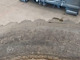 Diversen Occ vrachtwagenband 295/80R22.5 152/148J Bandvulc