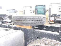 IVECO T-Way AD410T54 8X4 Radstand.4250mm 2-Stück