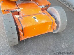 JLG E300AJP